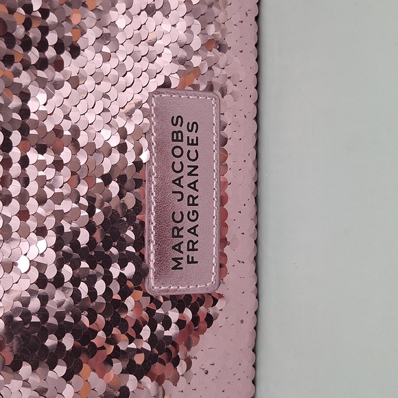 Marc Jacobs Fragrances Cosmetic Bag - Picture 2 of 10